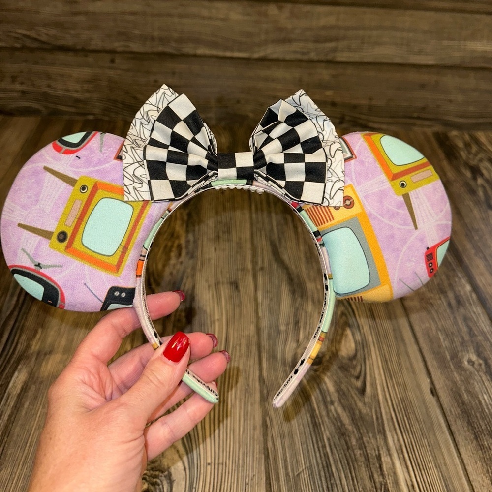 Disney Retro Diner Bounding Mickey Mouse Ears Handmade Checkered Bow Television